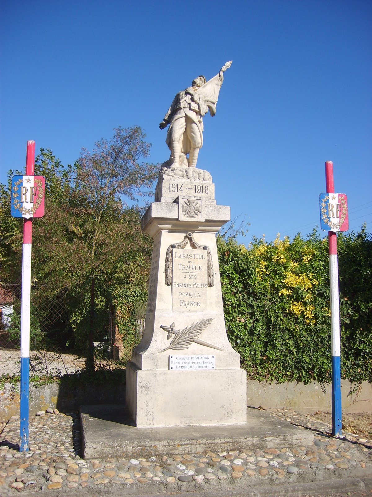 monument_aux_morts